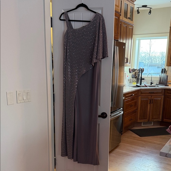 R&M Richards Pants - Elegant One-Shoulder Sequin jumpsuit